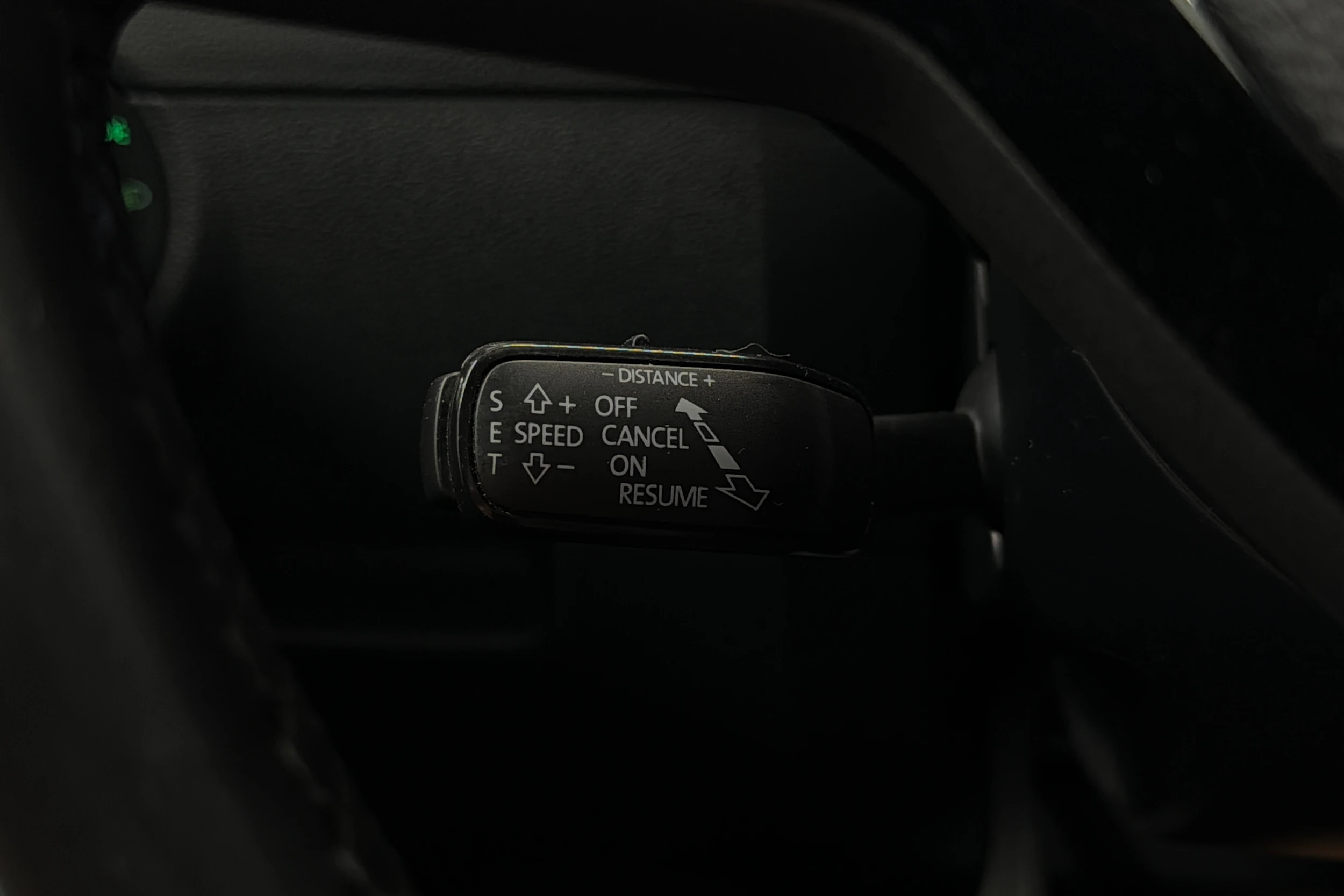 harmaa Skoda Octavia 2020 kuva 18.