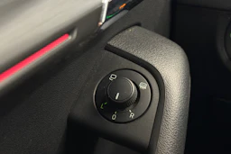 harmaa Skoda Octavia 2020 kuva 20.
