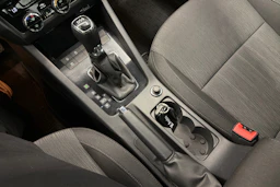 harmaa Skoda Octavia 2020 kuva 21.