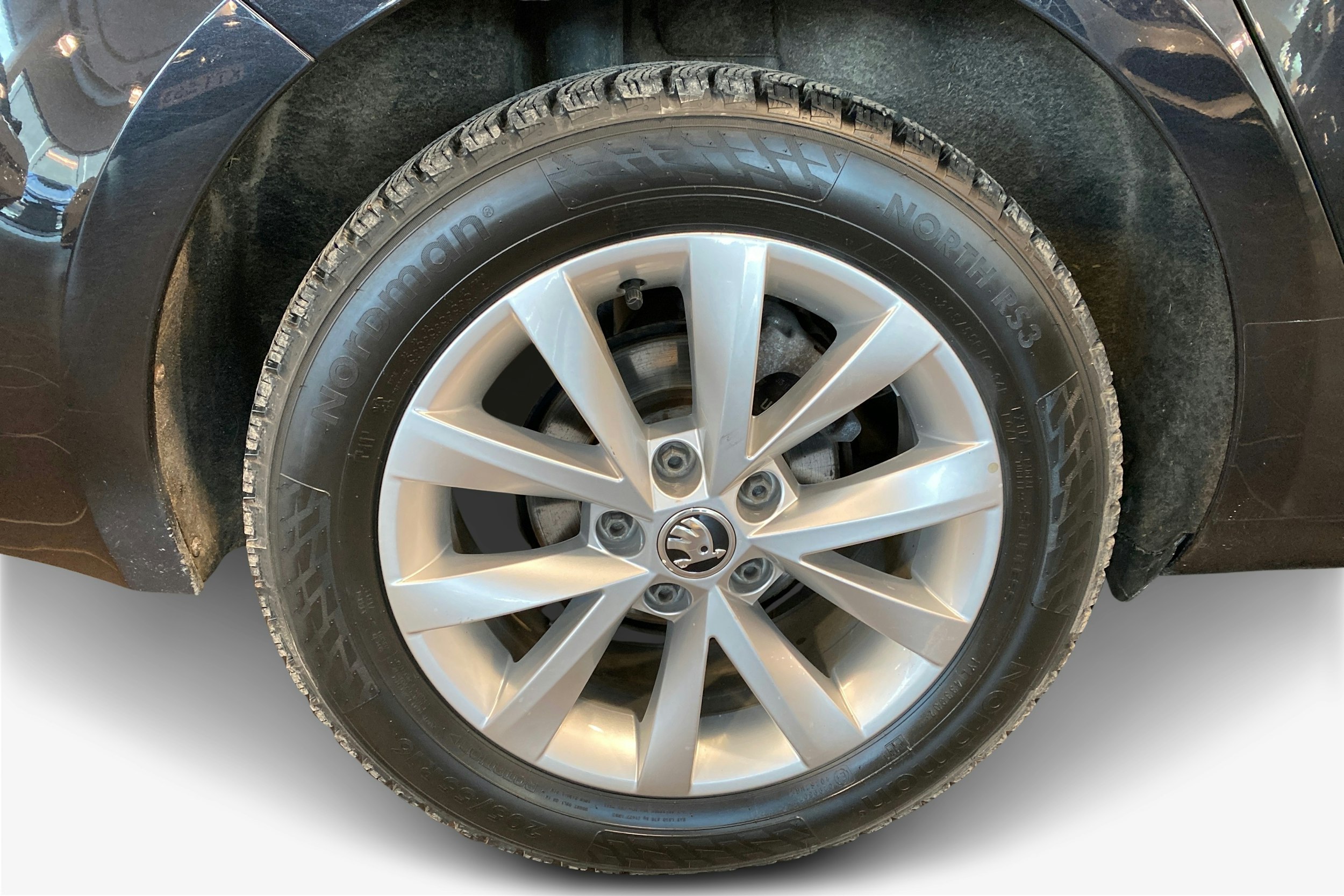 Musta Skoda OCTAVIA 2020 kuva 11.