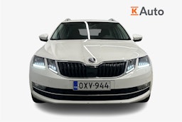 valkoinen Skoda Octavia 2020 kuva 5.