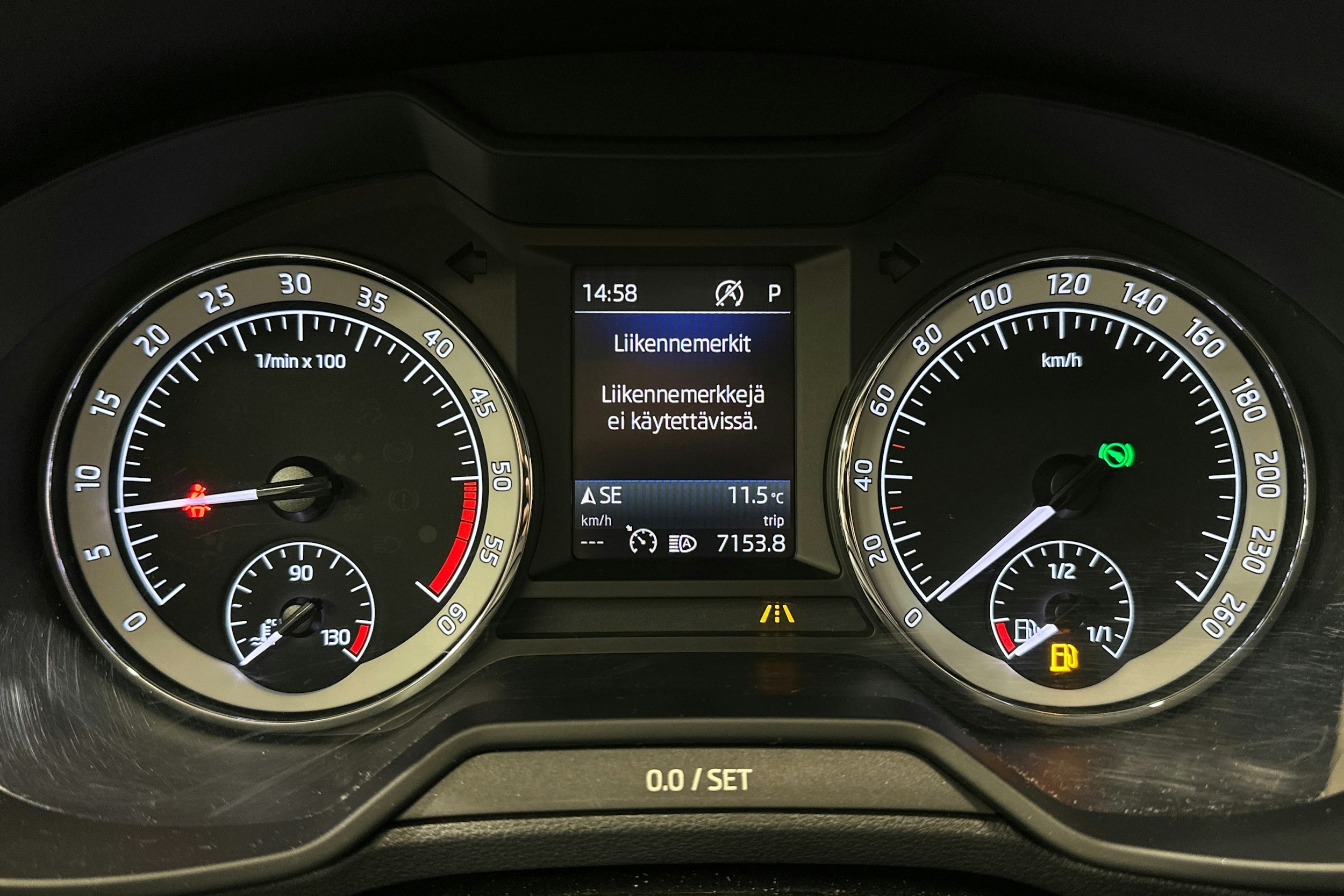 valkoinen Skoda Octavia 2020 kuva 20.