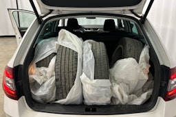 valkoinen Skoda Octavia 2020 kuva 29.