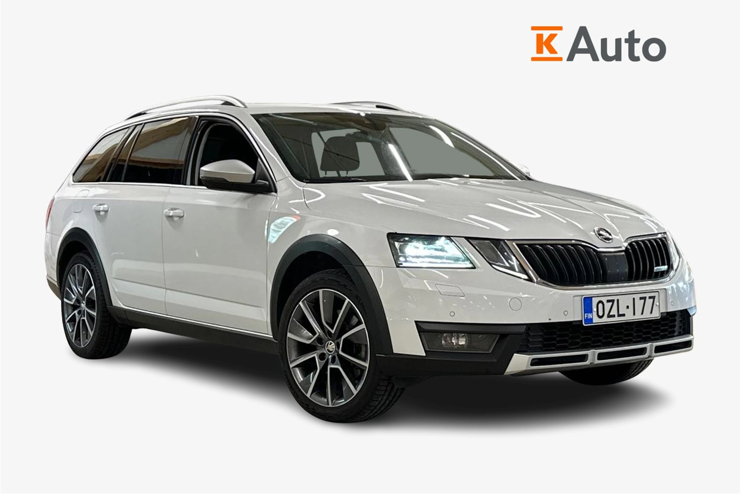 valkoinen Skoda Octavia 2020 kuva 1.