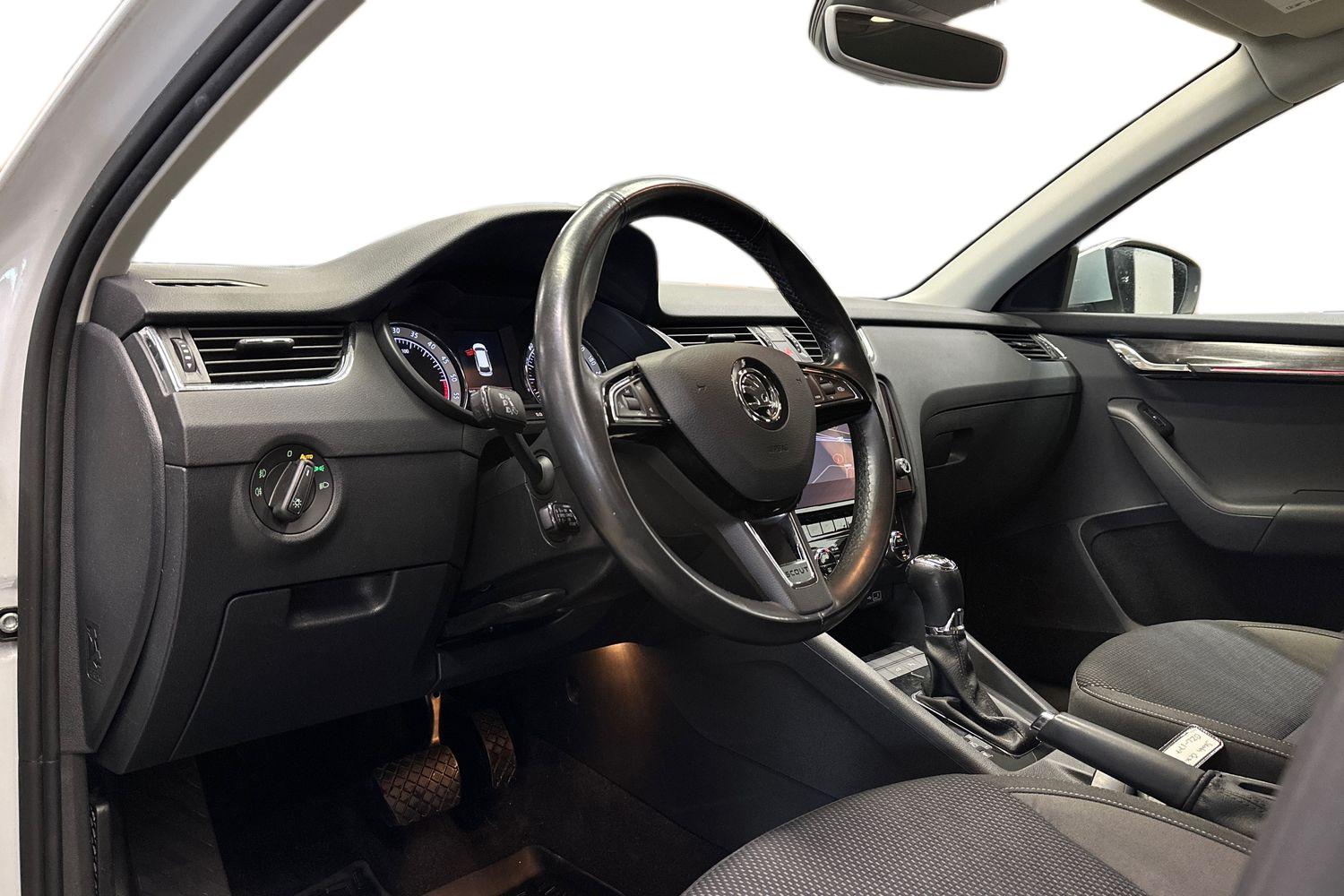 Skoda Octavia 2020, kuva 6/26