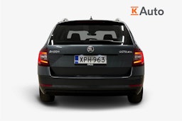 harmaa Skoda Octavia 2020 kuva 3.