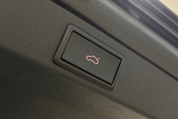 harmaa Skoda Octavia 2020 kuva 15.