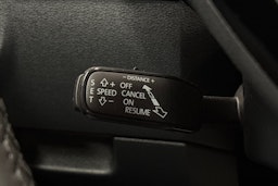 harmaa Skoda Octavia 2020 kuva 21.