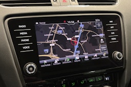 harmaa Skoda Octavia 2020 kuva 28.