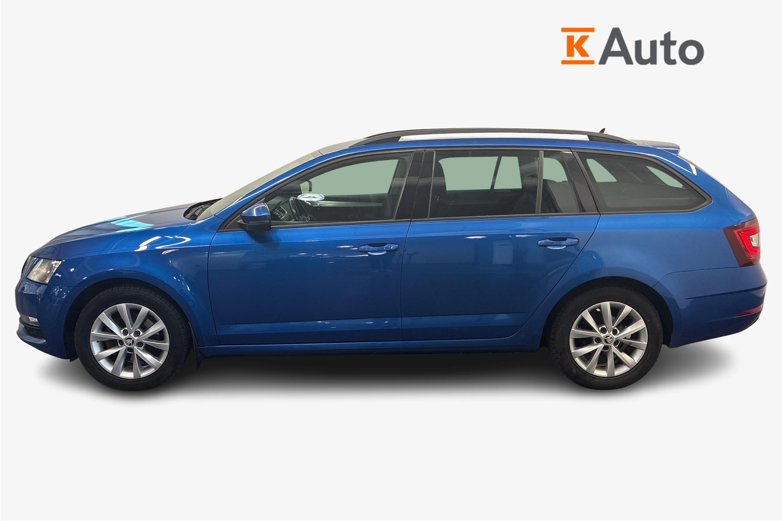 sininen Skoda Octavia 2020 kuva 5.