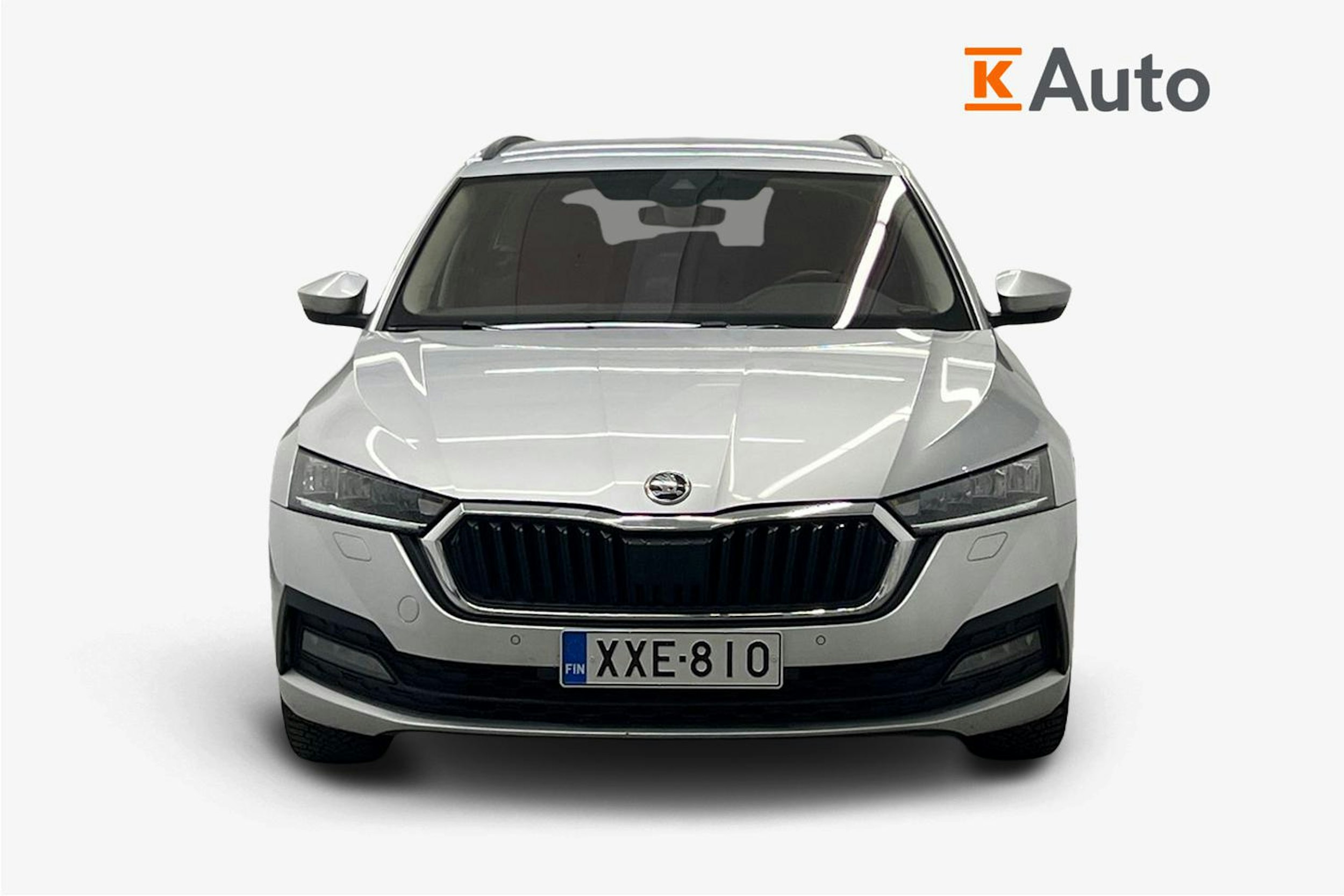 harmaa Skoda Octavia 2020 kuva 5.