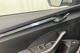 harmaa Skoda Octavia 2020 kuva 17.