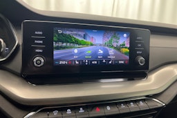 harmaa Skoda Octavia 2020 kuva 20.