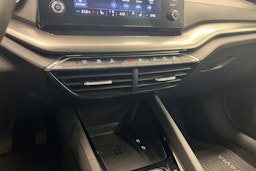 harmaa Skoda Octavia 2020 kuva 25.