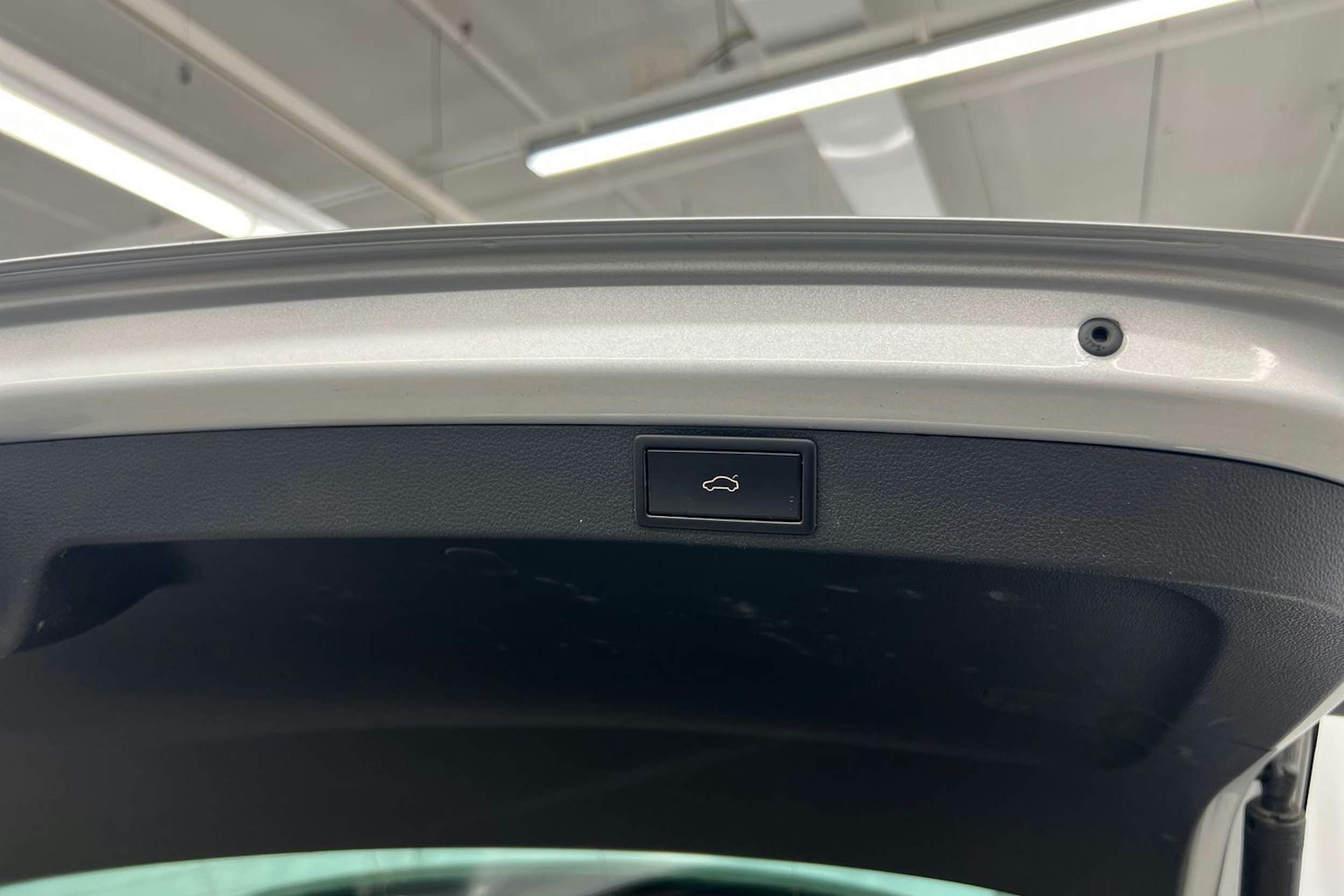 harmaa Skoda Octavia 2020 kuva 29.