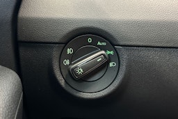 harmaa Skoda Octavia 2020 kuva 18.