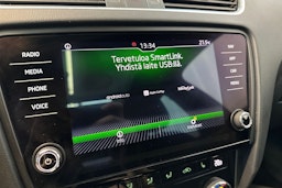 harmaa Skoda Octavia 2020 kuva 26.