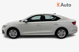 valkoinen Skoda Octavia 2021 kuva 5.