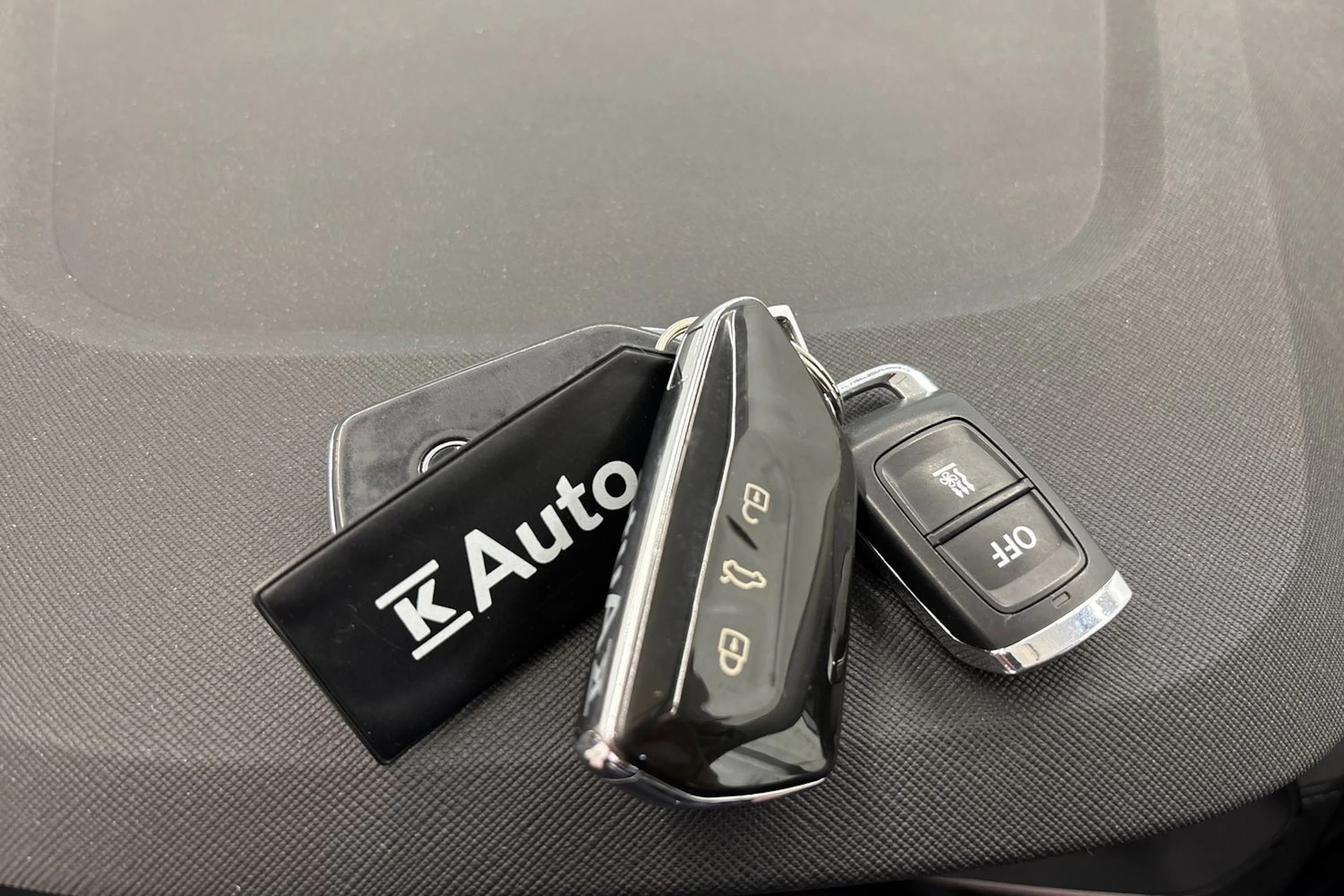 valkoinen Skoda Octavia 2021 kuva 23.