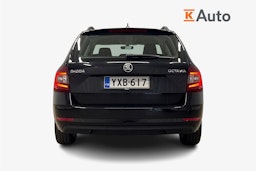 musta Skoda Octavia 2020 kuva 3.