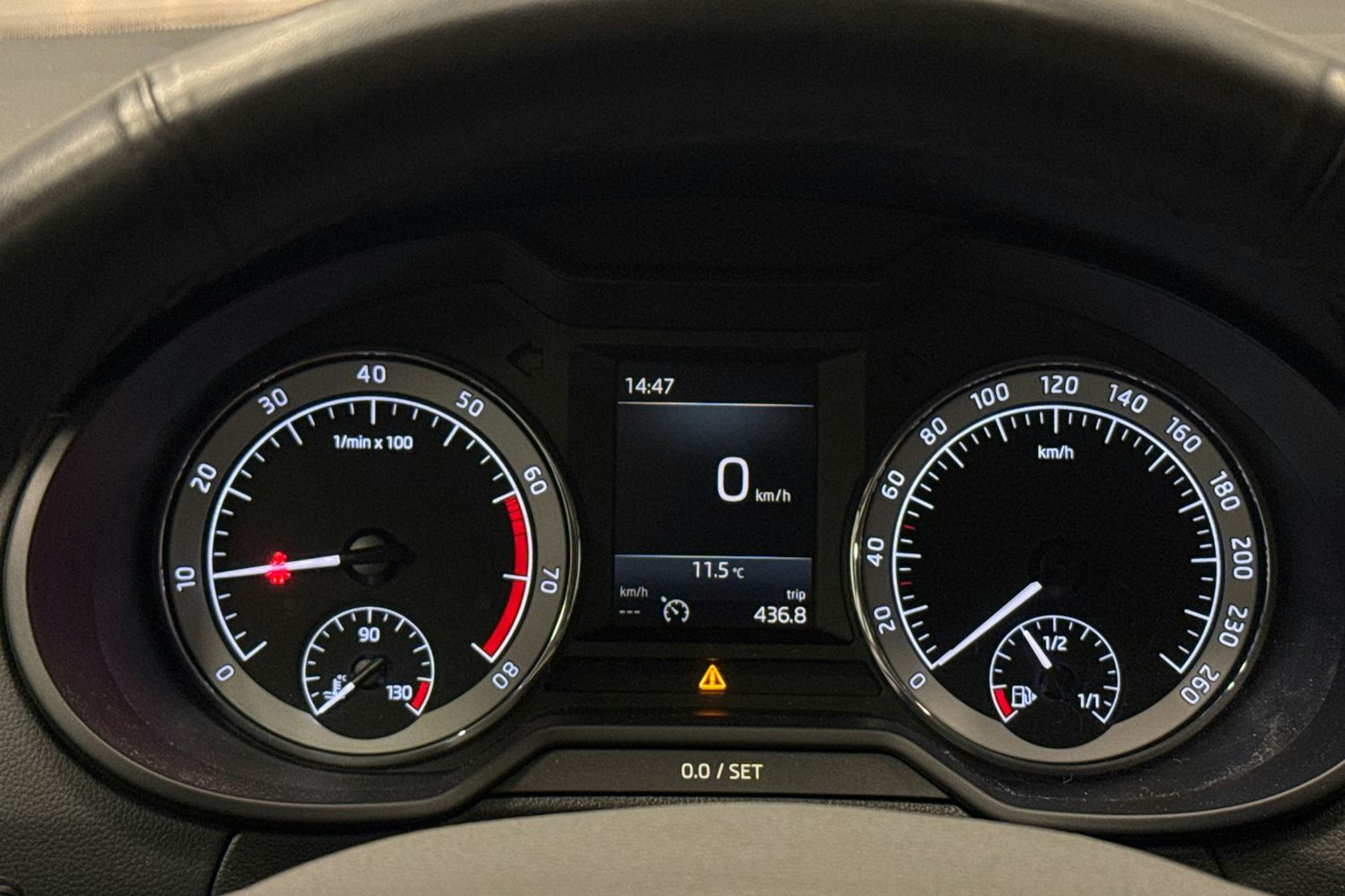 musta Skoda Octavia 2020 kuva 15.