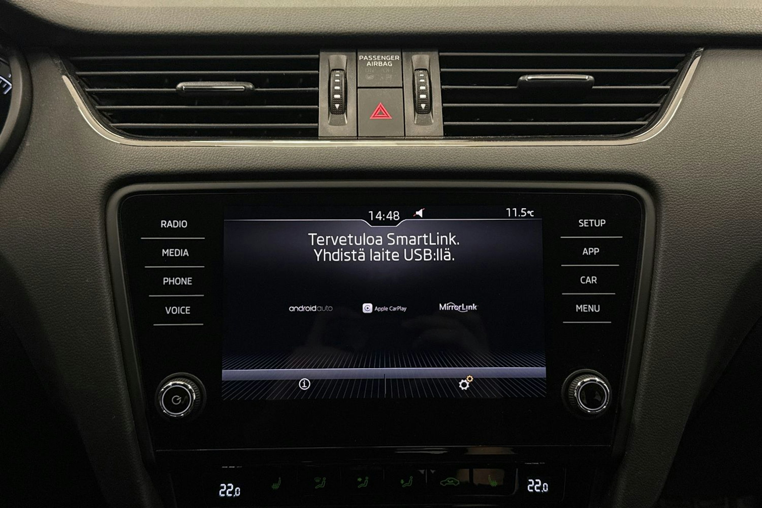 musta Skoda Octavia 2020 kuva 20.
