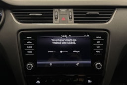 musta Skoda Octavia 2020 kuva 20.