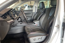 valkoinen Skoda Octavia 2020 kuva 14.