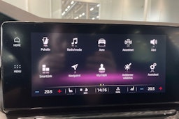 valkoinen Skoda Octavia 2020 kuva 27.