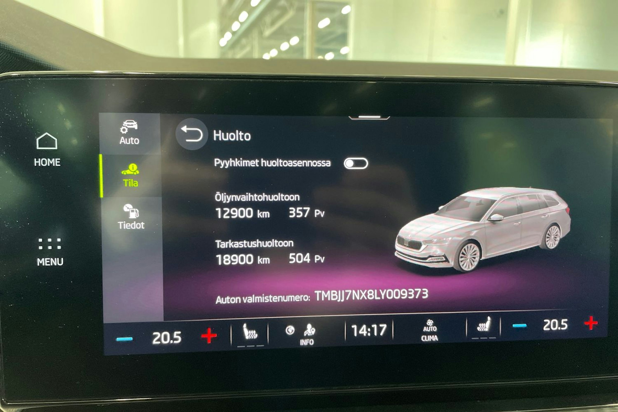 valkoinen Skoda Octavia 2020 kuva 31.