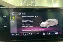 valkoinen Skoda Octavia 2020 kuva 31.