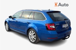 sininen Skoda Octavia 2020 kuva 2.