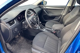 sininen Skoda Octavia 2020 kuva 3.