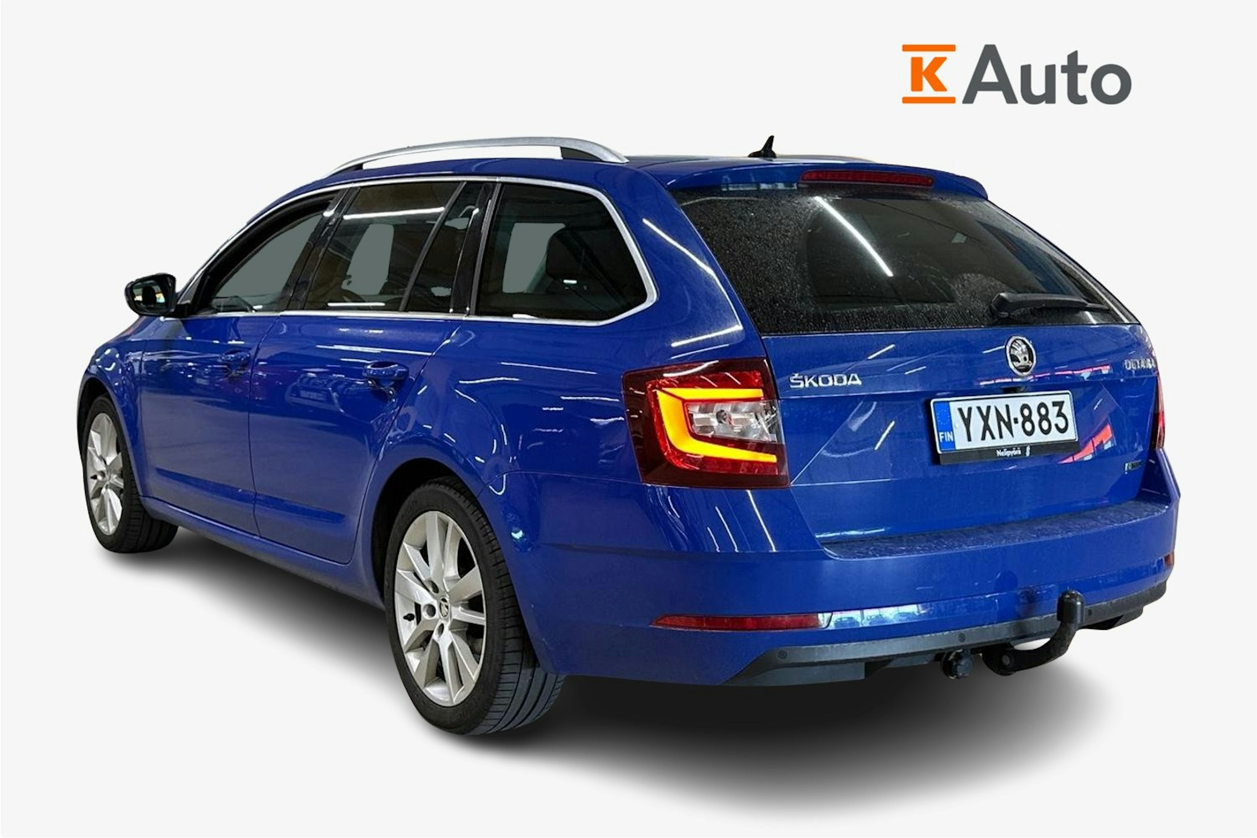 sininen Skoda Octavia 2020 kuva 2.