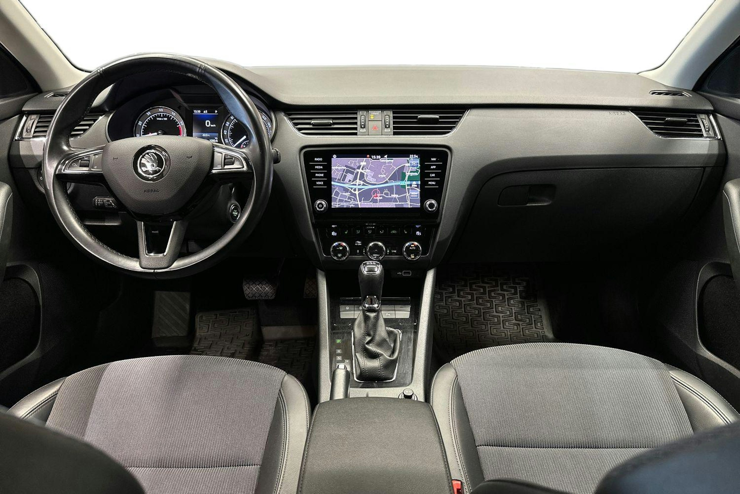 sininen Skoda Octavia 2020 kuva 11.