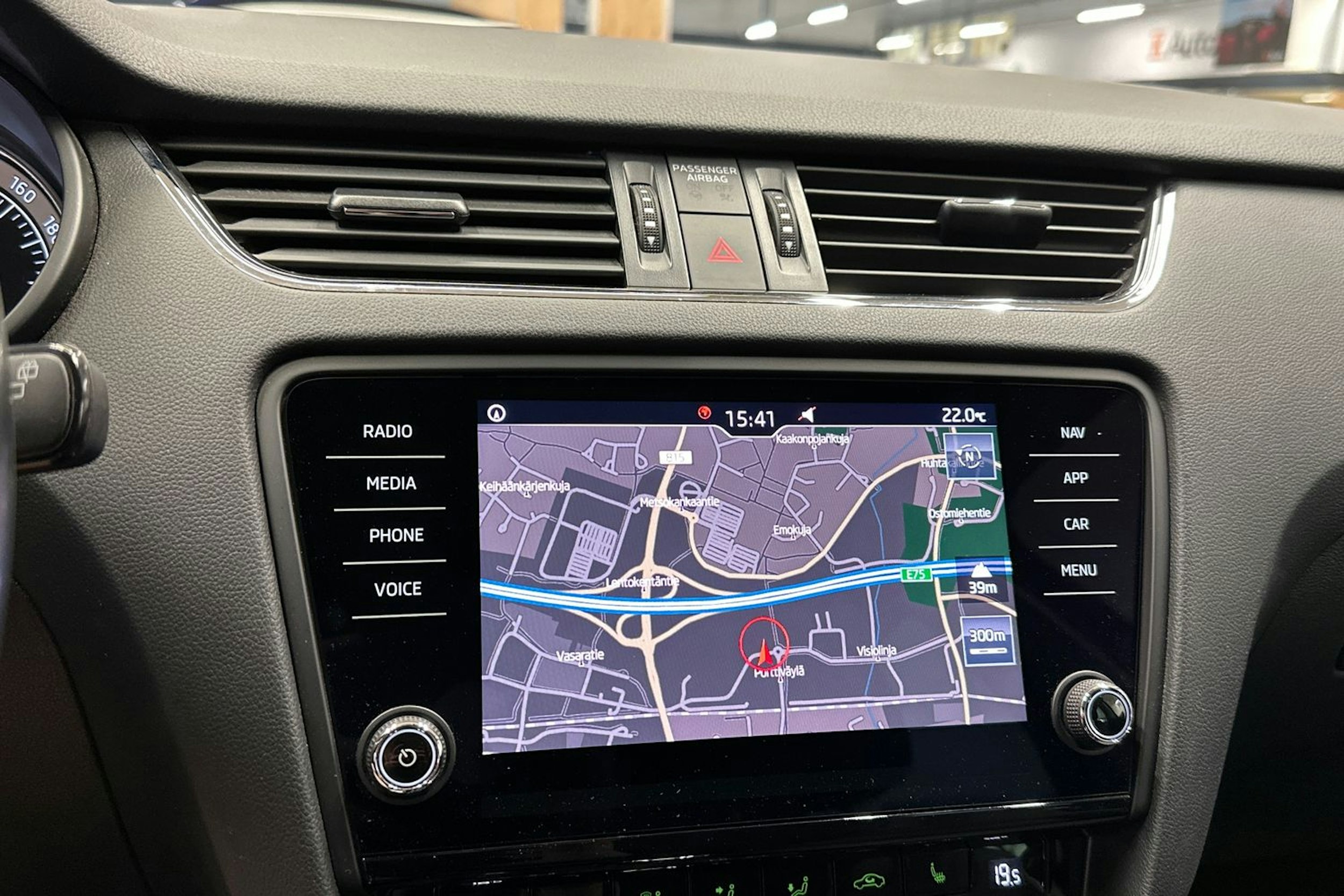 sininen Skoda Octavia 2020 kuva 19.