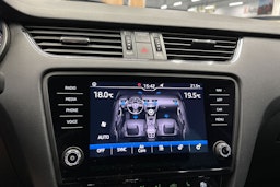 sininen Skoda Octavia 2020 kuva 21.