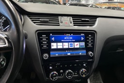 sininen Skoda Octavia 2020 kuva 23.