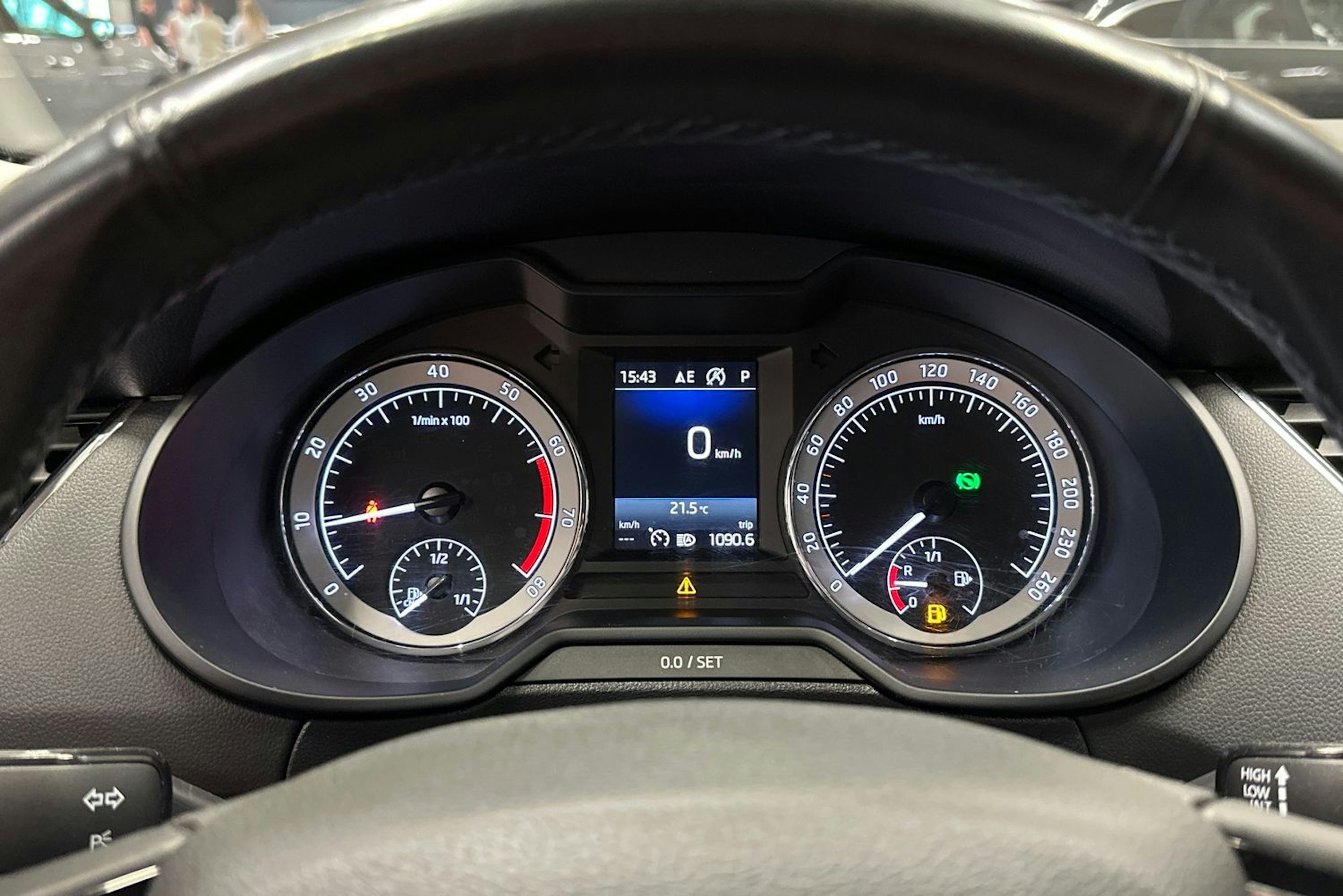 sininen Skoda Octavia 2020 kuva 25.