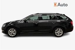 musta Skoda Octavia 2020 kuva 5.