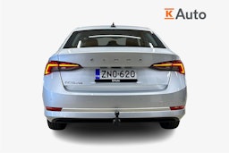 harmaa Skoda Octavia 2020 kuva 3.