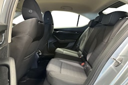 harmaa Skoda Octavia 2020 kuva 10.