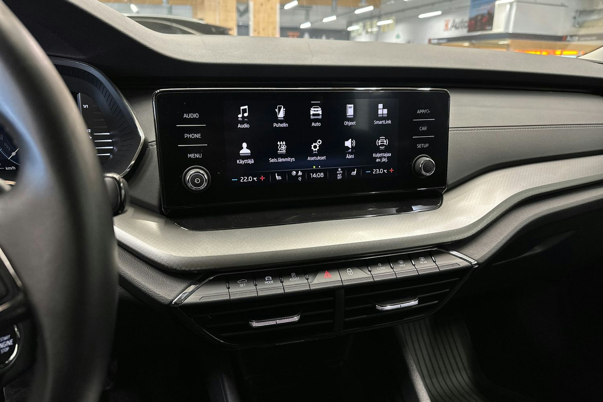 harmaa Skoda Octavia 2020 kuva 20.