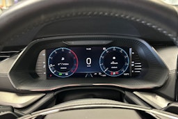 harmaa Skoda Octavia 2020 kuva 23.