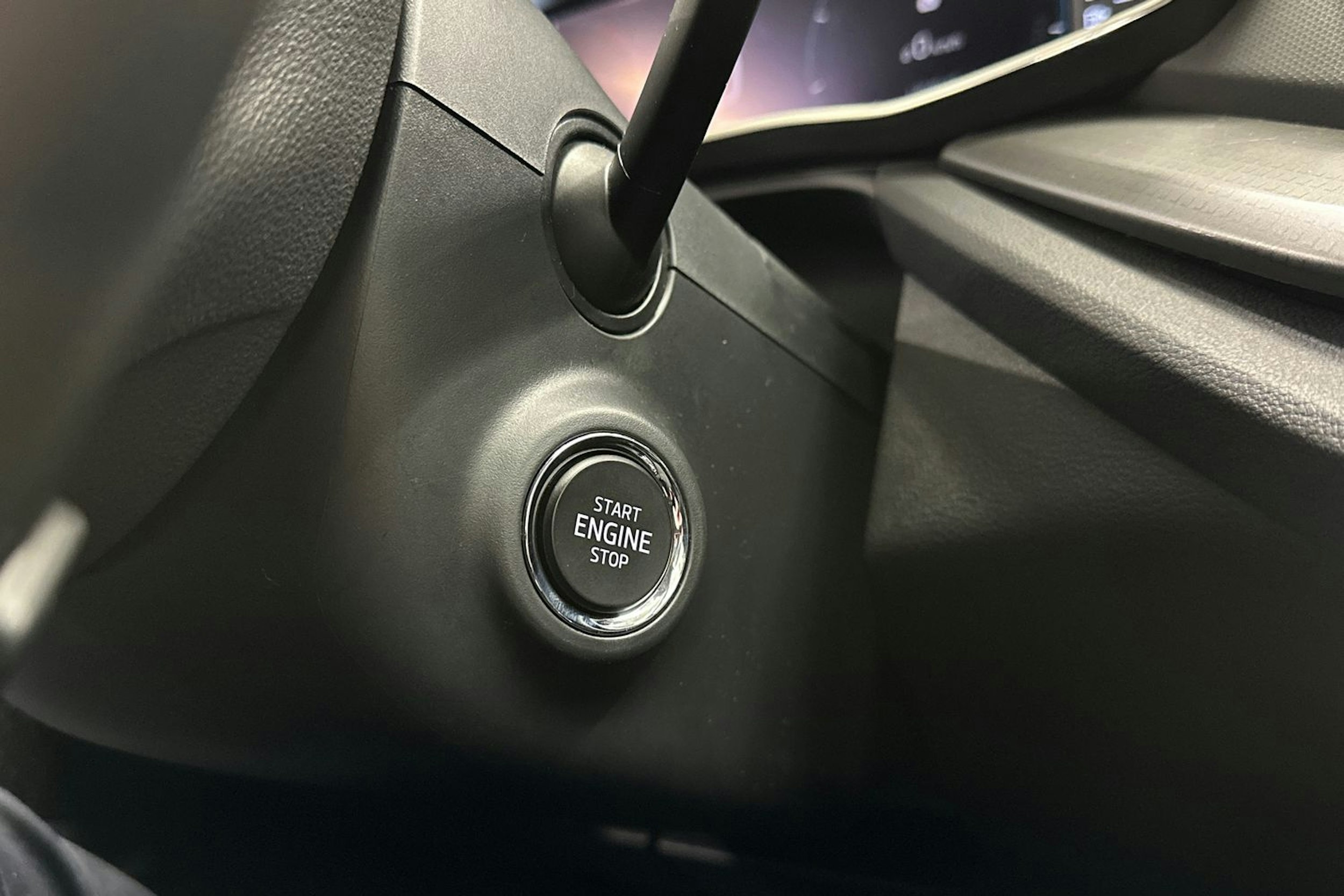 harmaa Skoda Octavia 2020 kuva 30.