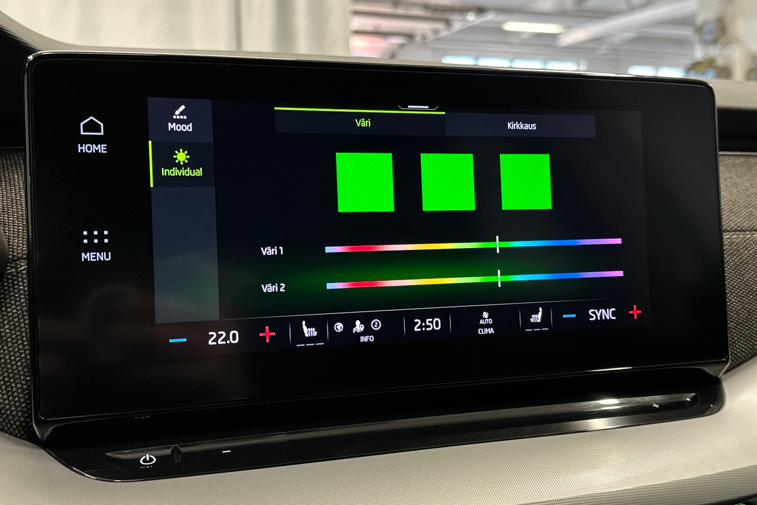 valkoinen Skoda Octavia 2021 kuva 20.