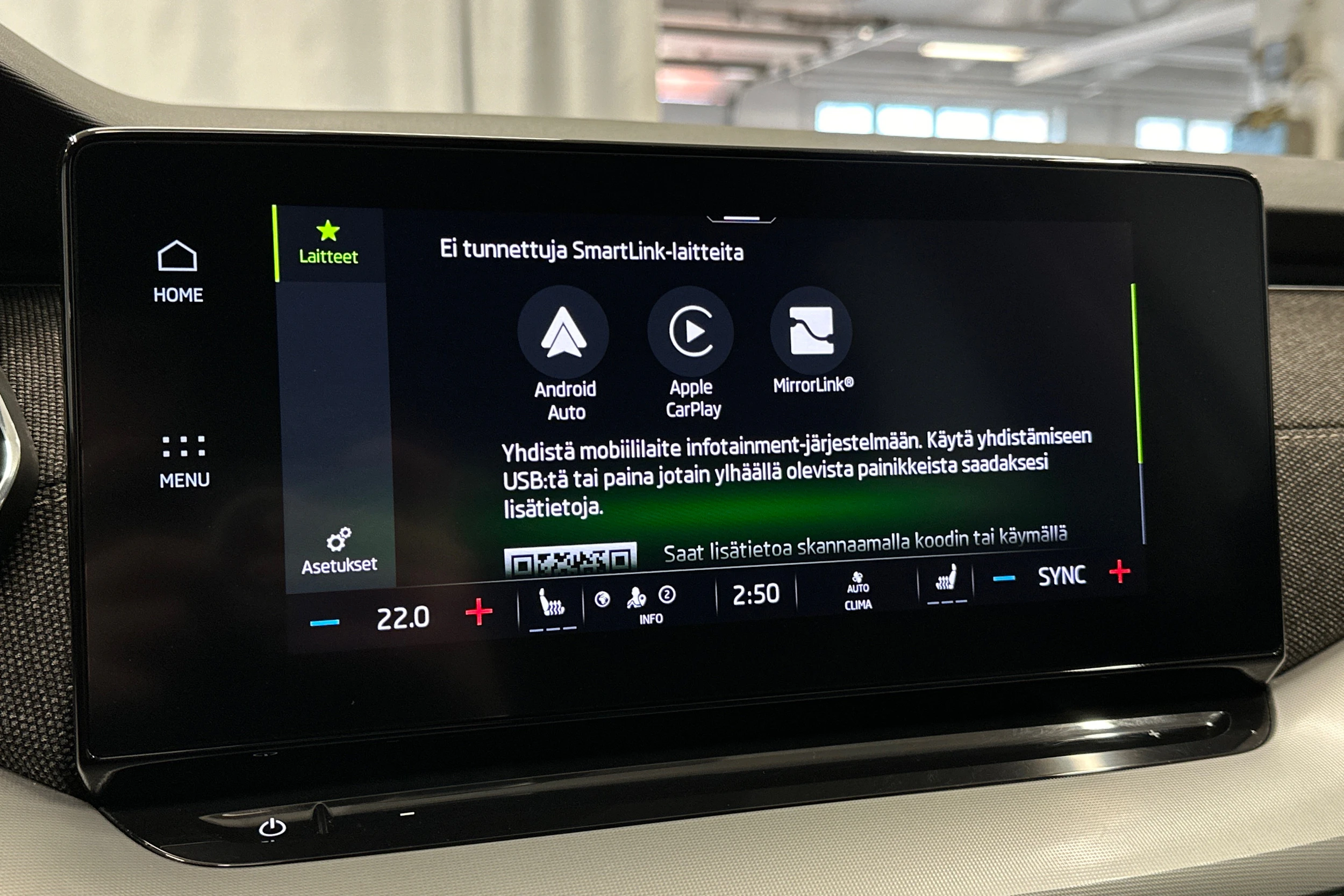 valkoinen Skoda Octavia 2021 kuva 21.