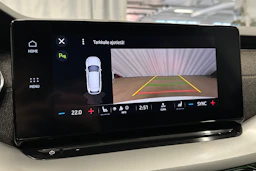 valkoinen Skoda Octavia 2021 kuva 24.