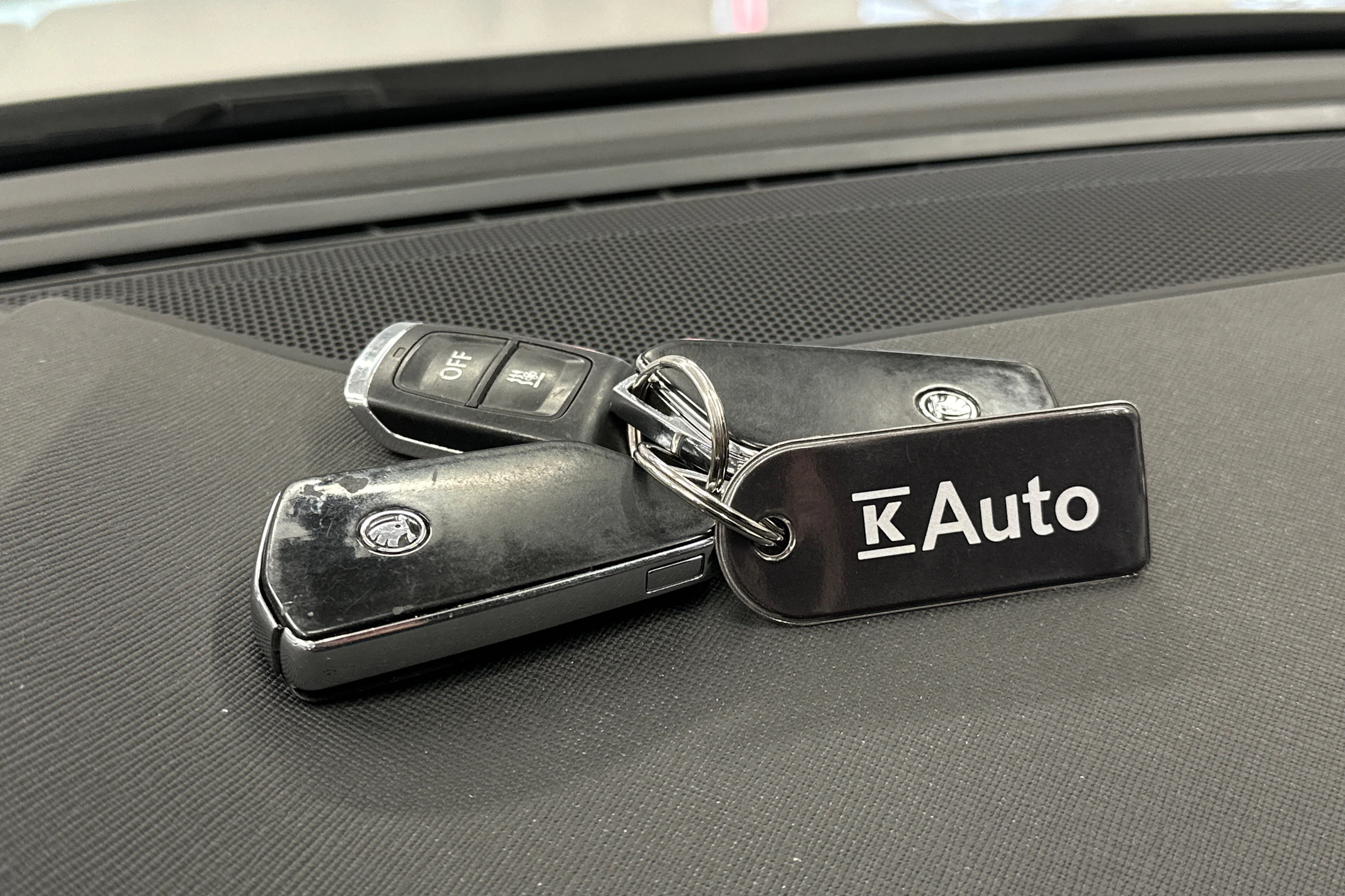 valkoinen Skoda Octavia 2021 kuva 28.