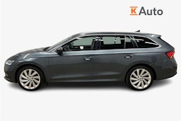 harmaa Skoda Octavia 2021 kuva 6.